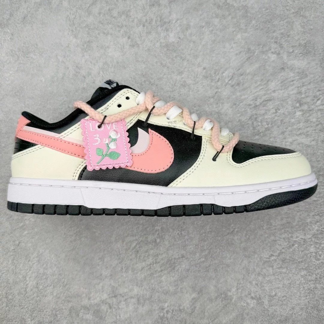 Nike Sneakers Dunk Low custom deconstructed — Barbard Garden Black and White
