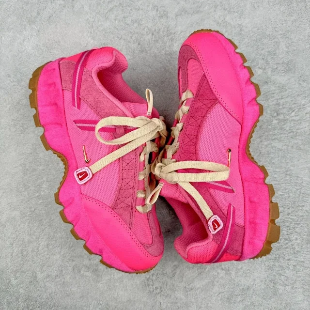 Nike Sneakers Low-top chunky lug-sole with mini Swoosh product detail image 3