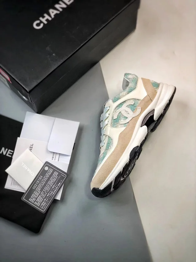 Chanel Sneakers Low-Top Knit Chunky with Interlocking CC Logo product detail image 3
