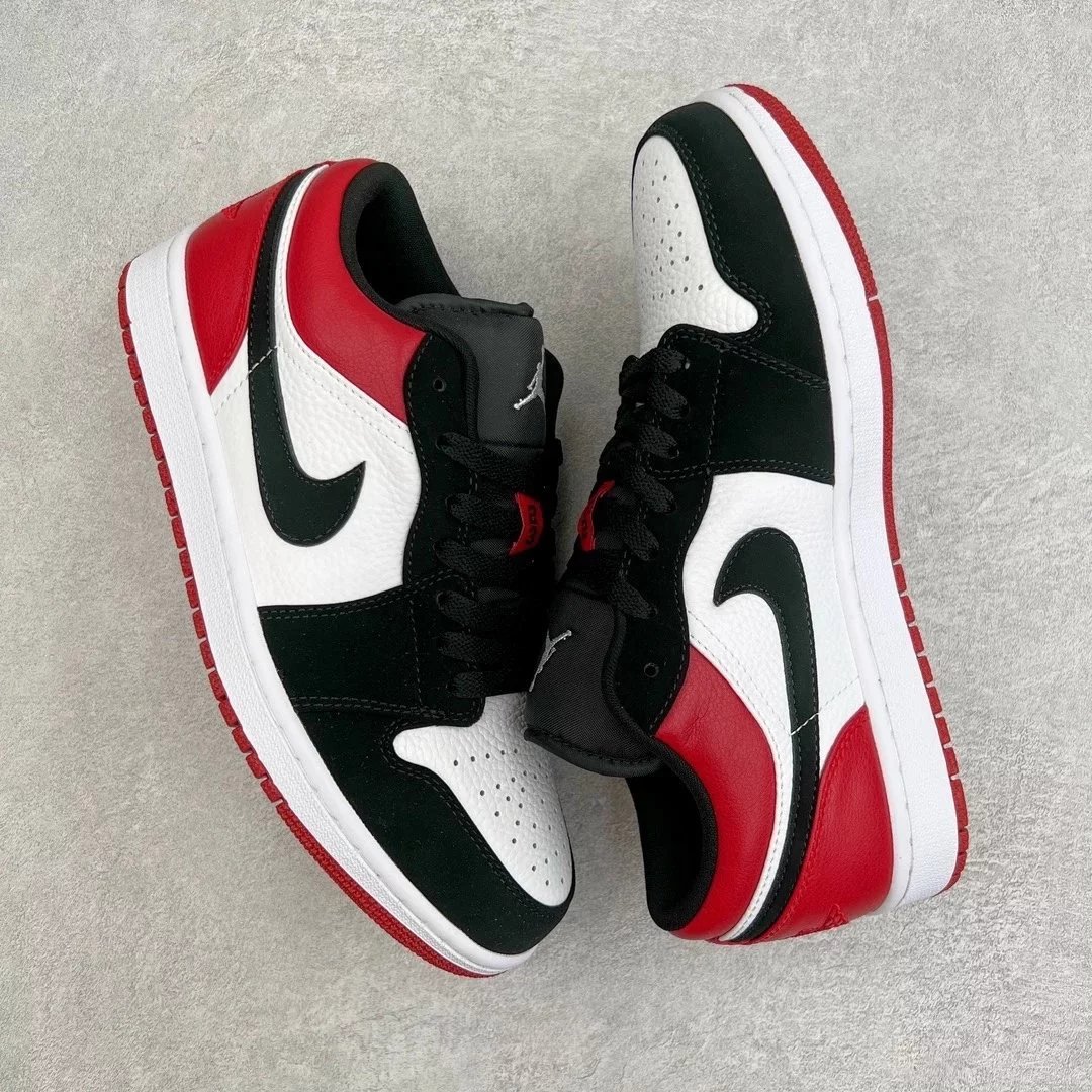 Nike Sneakers Air Jordan 1 Low — Black toe