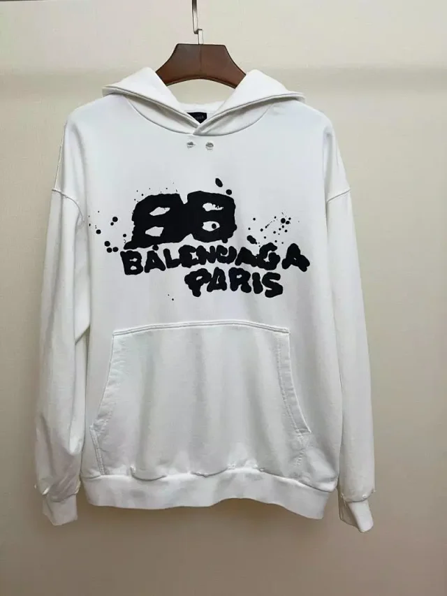 AMIRI Hoodies & Sweatshirts Logo-print pullover hoodie with kangaroo pocket product detail image 10