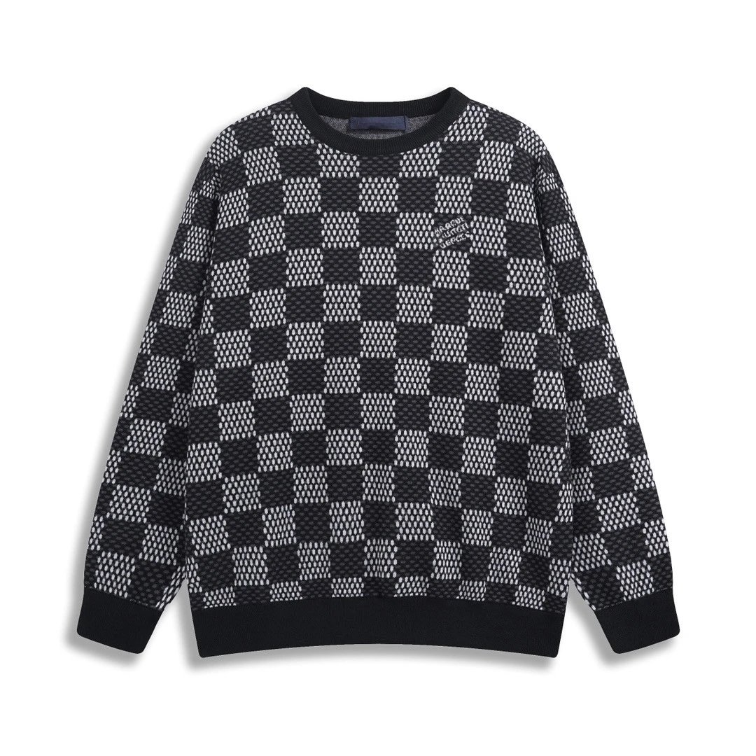 A12 black (checkered gray sweater)
