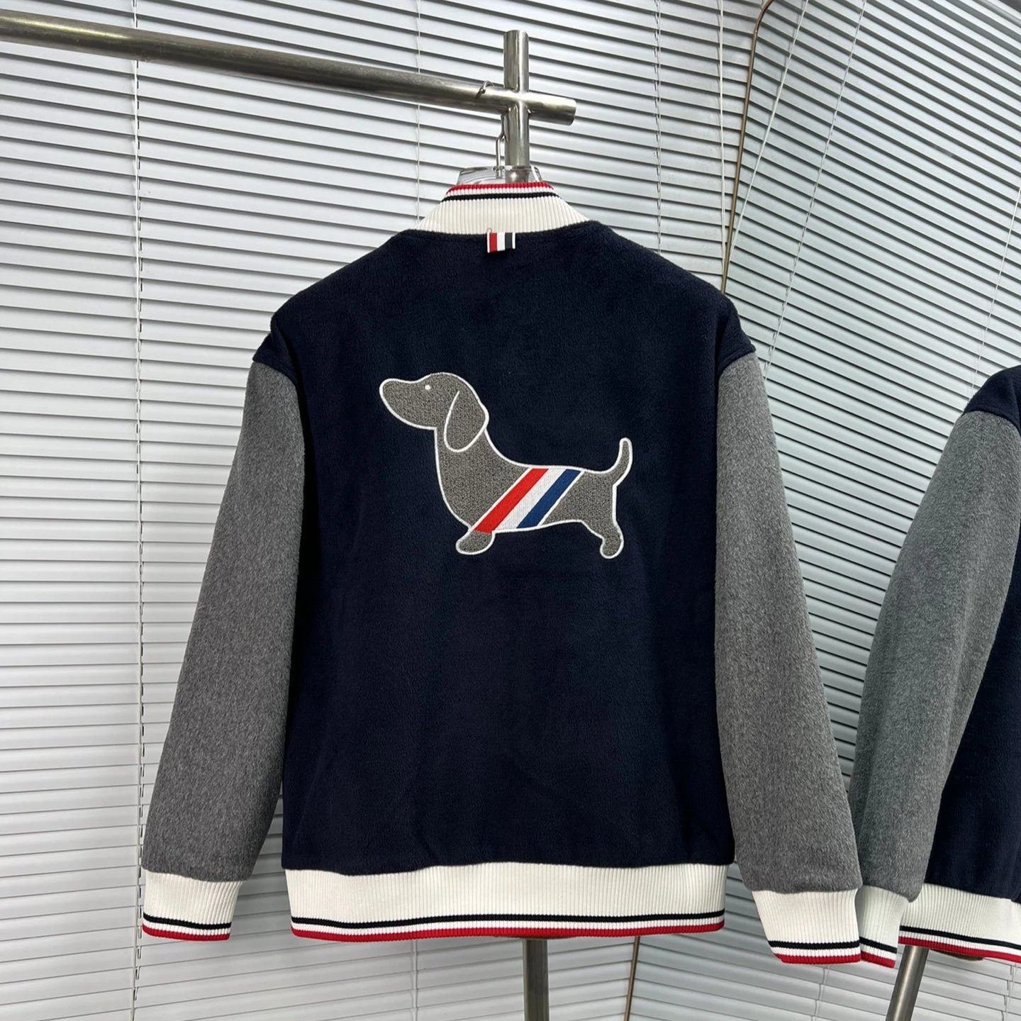 Contrast Small Puppy Embroidery Wool Baseball Coat