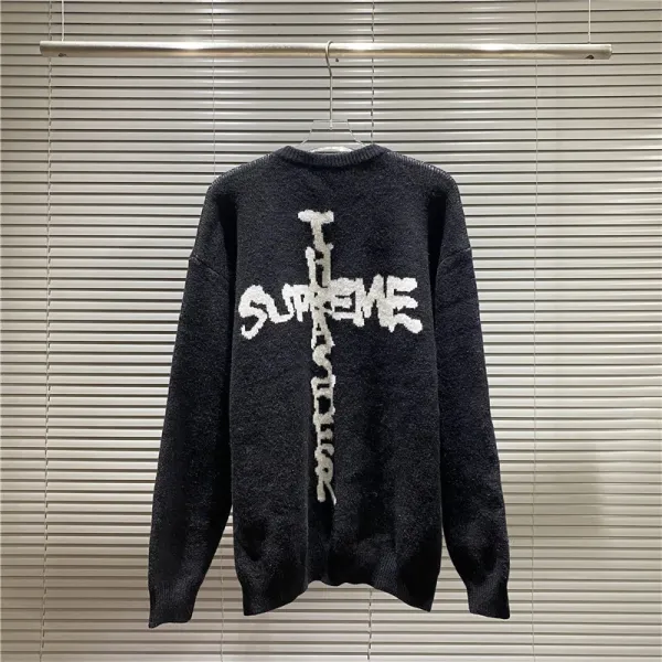 Design Oversized Crewneck Knit Sweater in Charcoal Gray - 7