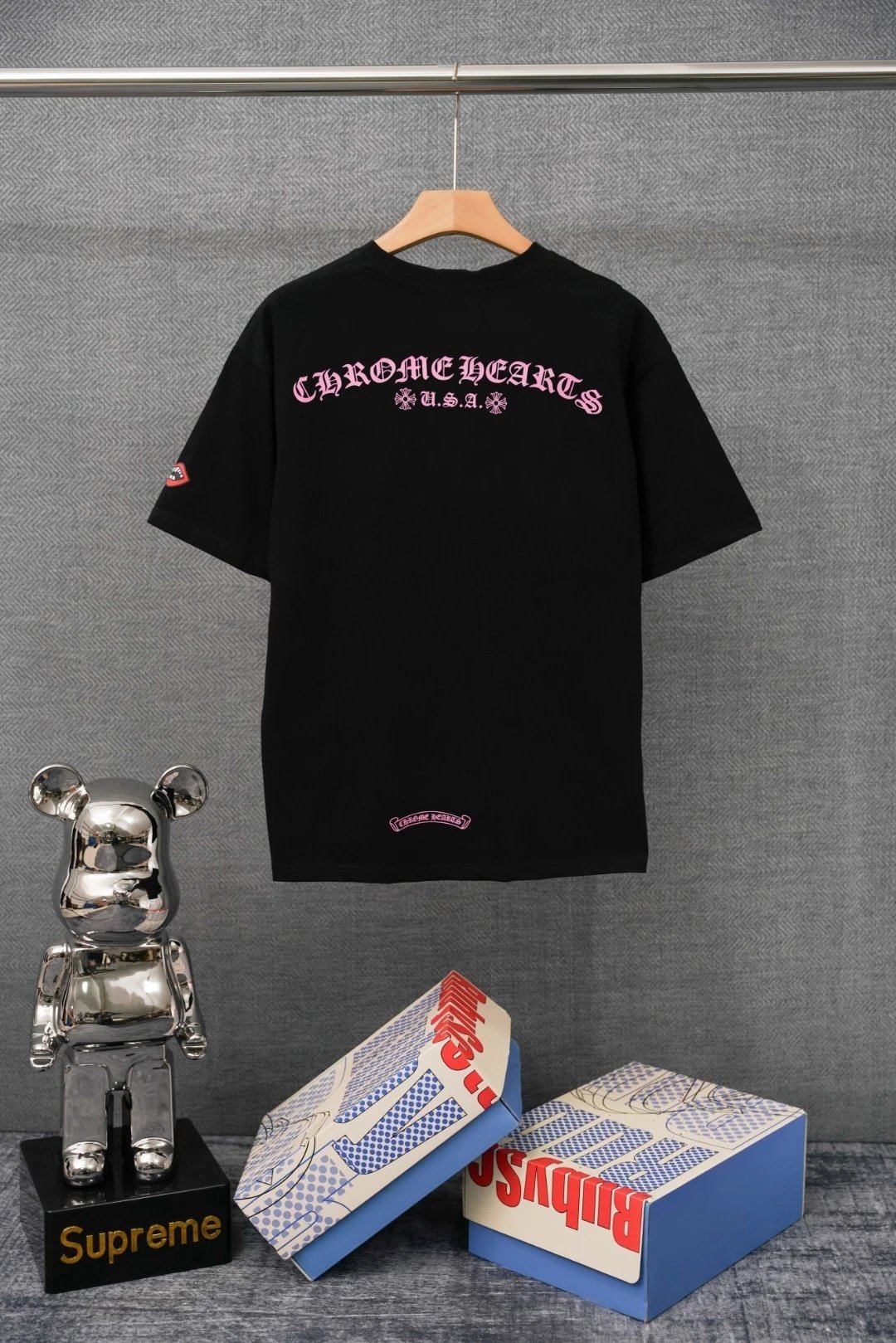 KT02 Black