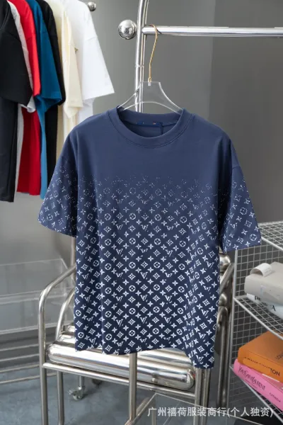 Louis Vuitton Monogram Gradient Print T-Shirt Navy - 1