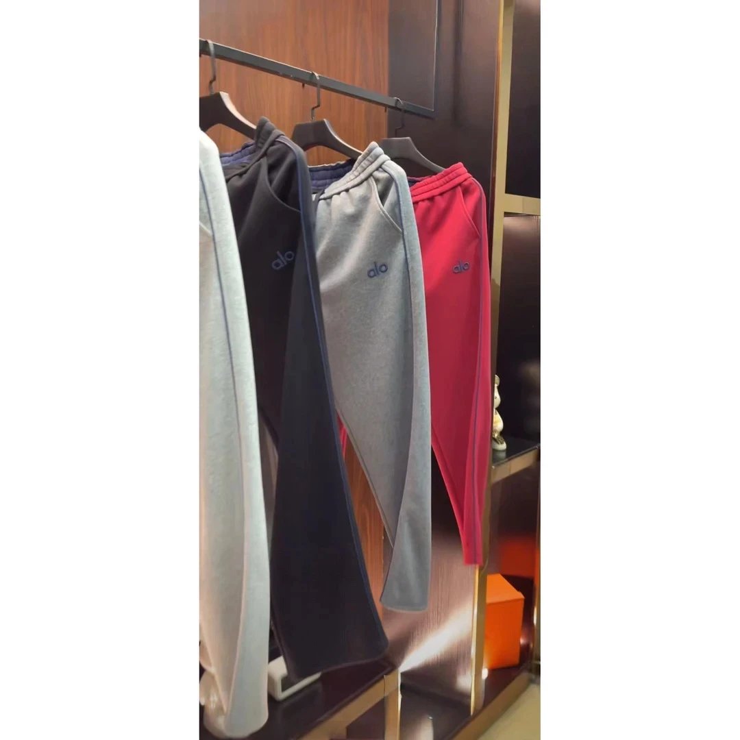 Alo Yoga High-Waisted Sweatpants Red - 4