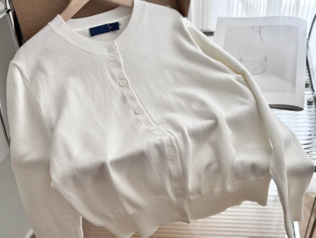 Classic Long Sleeve Crewneck Knit photo 3