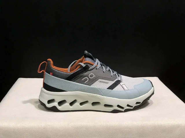 On Sneakers Mesh Lace-Up with Perforated Platform Sole product detail image 2