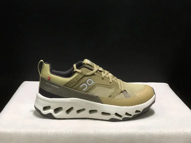On Sneakers Mesh Lace-Up with Perforated Platform Sole product detail image 6