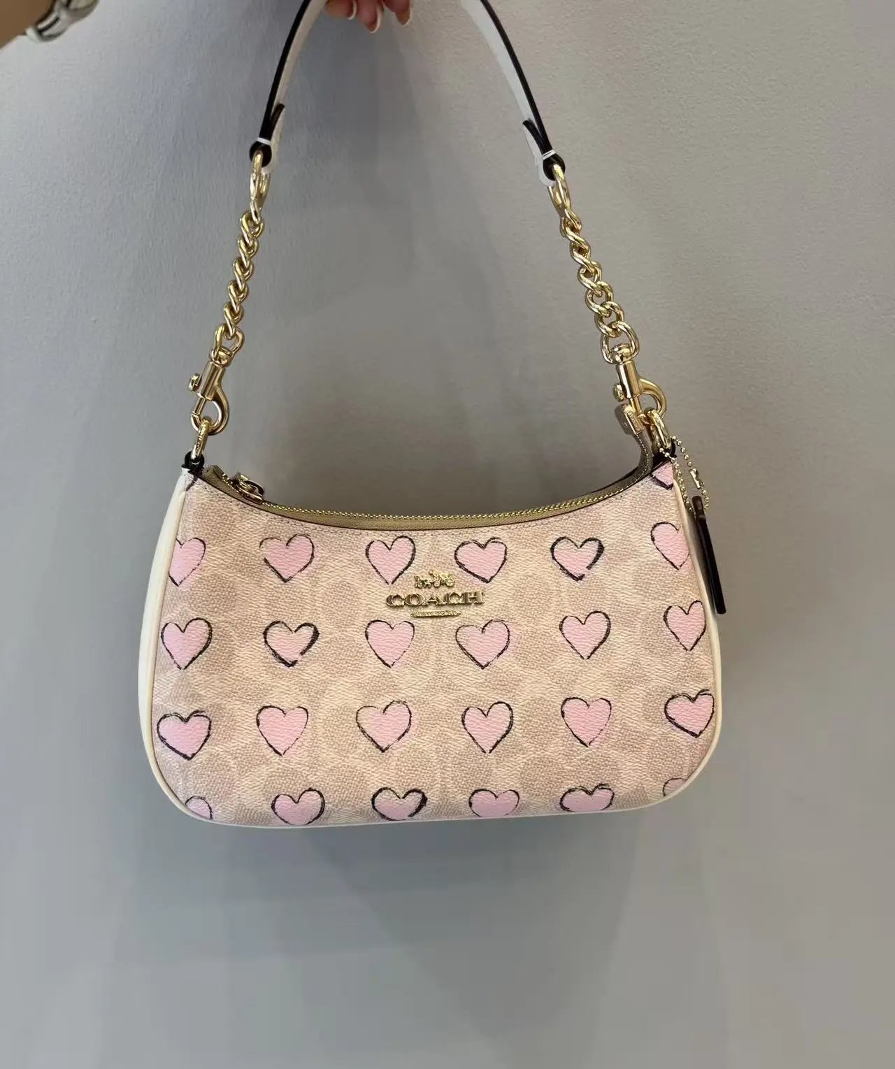 Pink with Hearts [Gift Boxed]