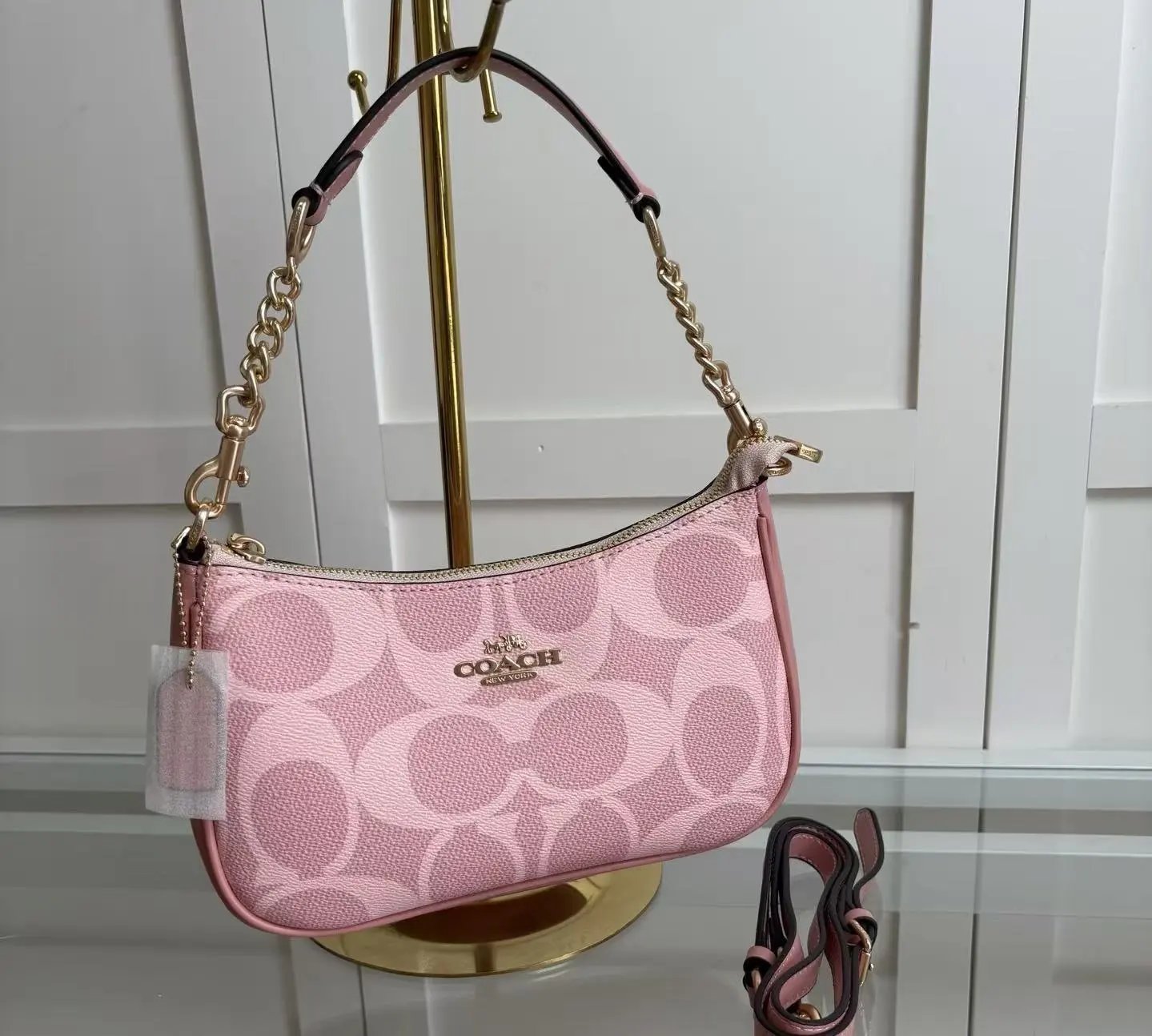 Large Pink C [Gift Boxed]