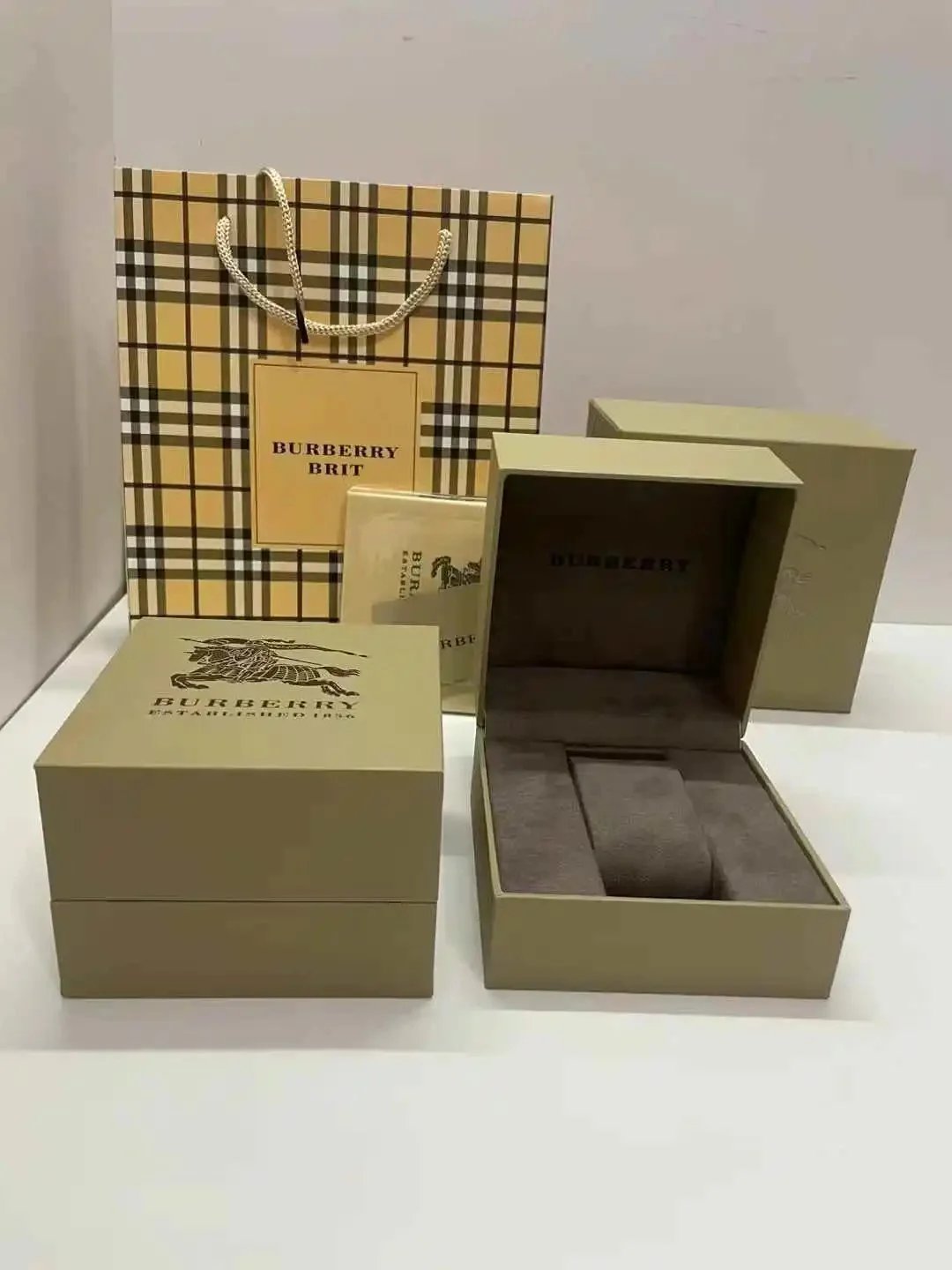 Burberry Watch Box