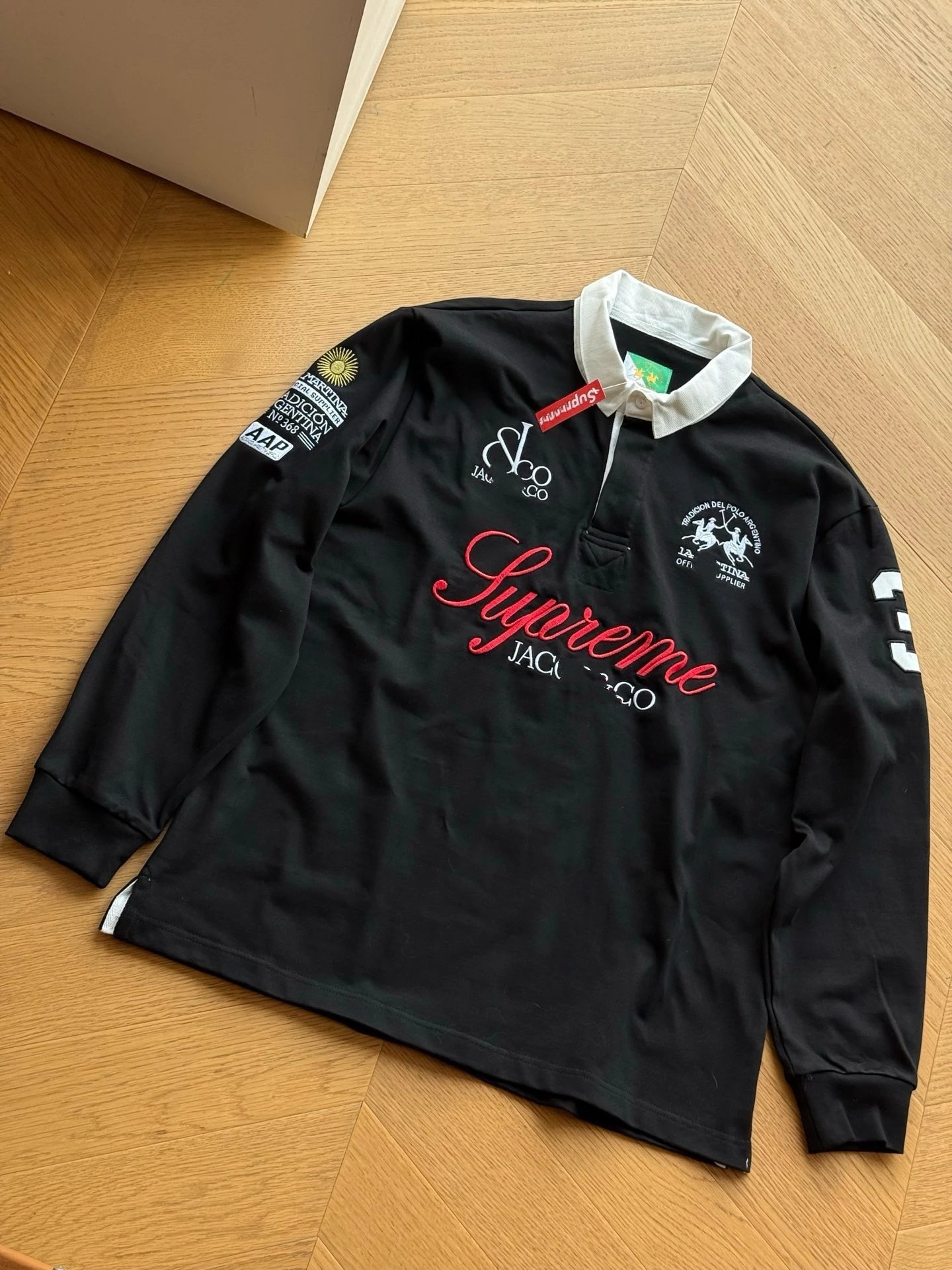 Polo Collar Long Sleeve Couple Sweatshirt photo 8