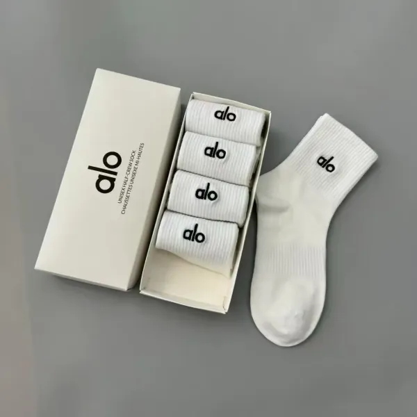 Alo Yoga Unisex Half-Crew Socks White - 1