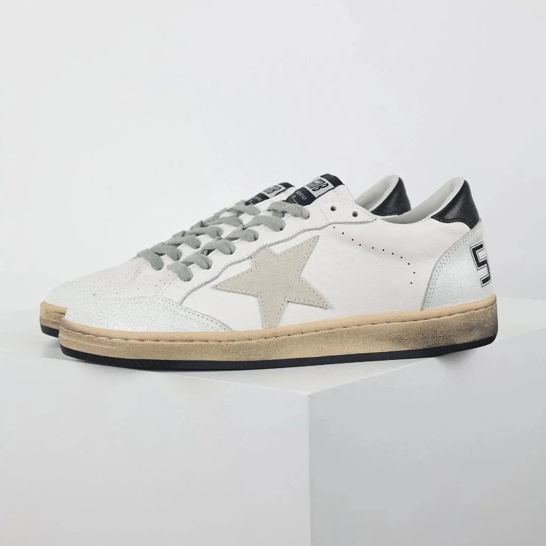 GGDB - Grey Brown Star Black Tail