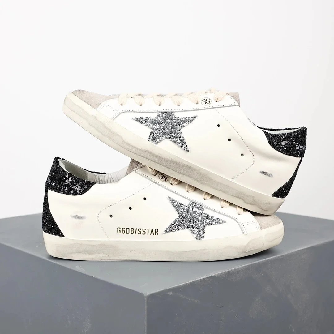 GGDB Classic - Venus Black Bright Gold Tail