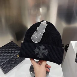 thumbnail for Quality knitted hat toc