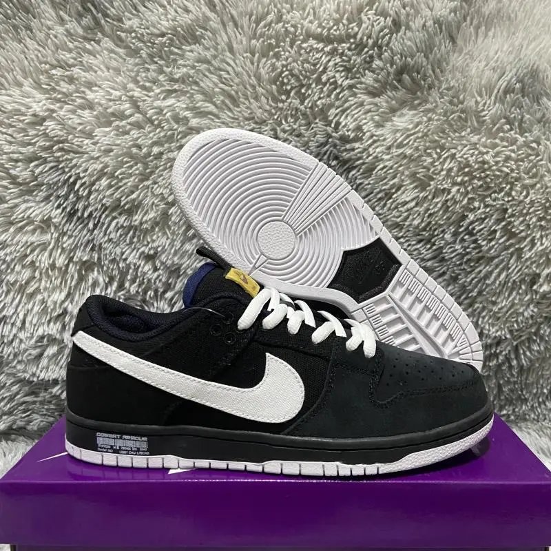 高端定制头层 Nike Dunk SB "night raid" 耐克定制款运动板鞋百搭休闲鞋高街潮鞋男鞋女鞋情侣鞋 舒适透气防滑耐磨 DX6775 400全黑色 黑白勾FN5880 001黑红勾