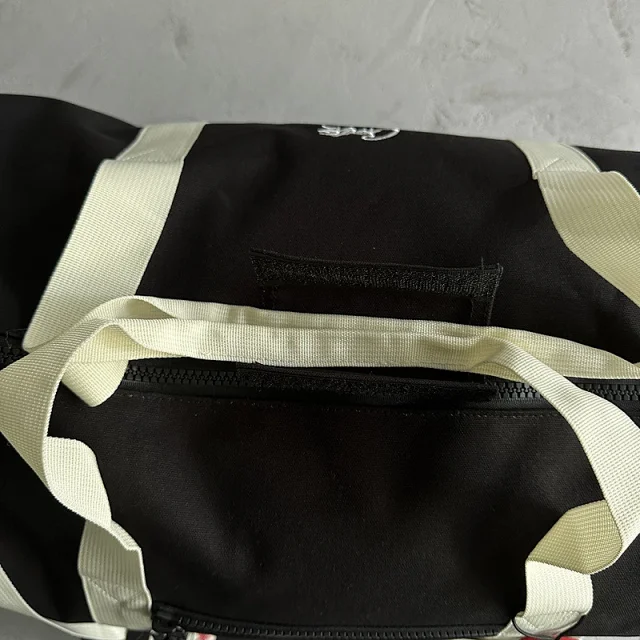 Corteiz Travel Bags Alcatraz Logo Duffel Bag product detail image 13