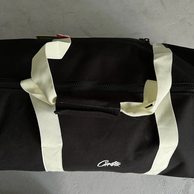 Corteiz Travel Bags Alcatraz Logo Duffel Bag product detail image 9