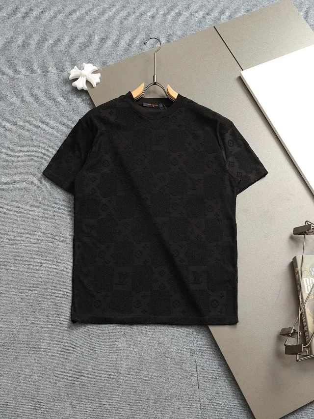 Louis Vuitton T-Shirts Monogram-patterned short-sleeve T-shirt product detail image 10