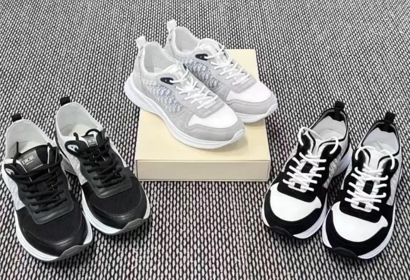 DR b25 casual shoes