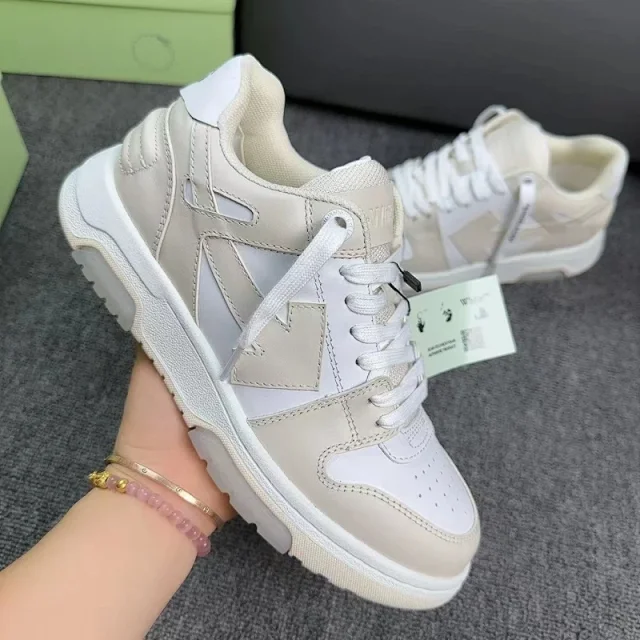Off-White Sneakers Out Of Office Arrow product detail image 2