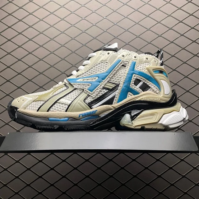 Balenciaga Sneakers Runner product detail image 10