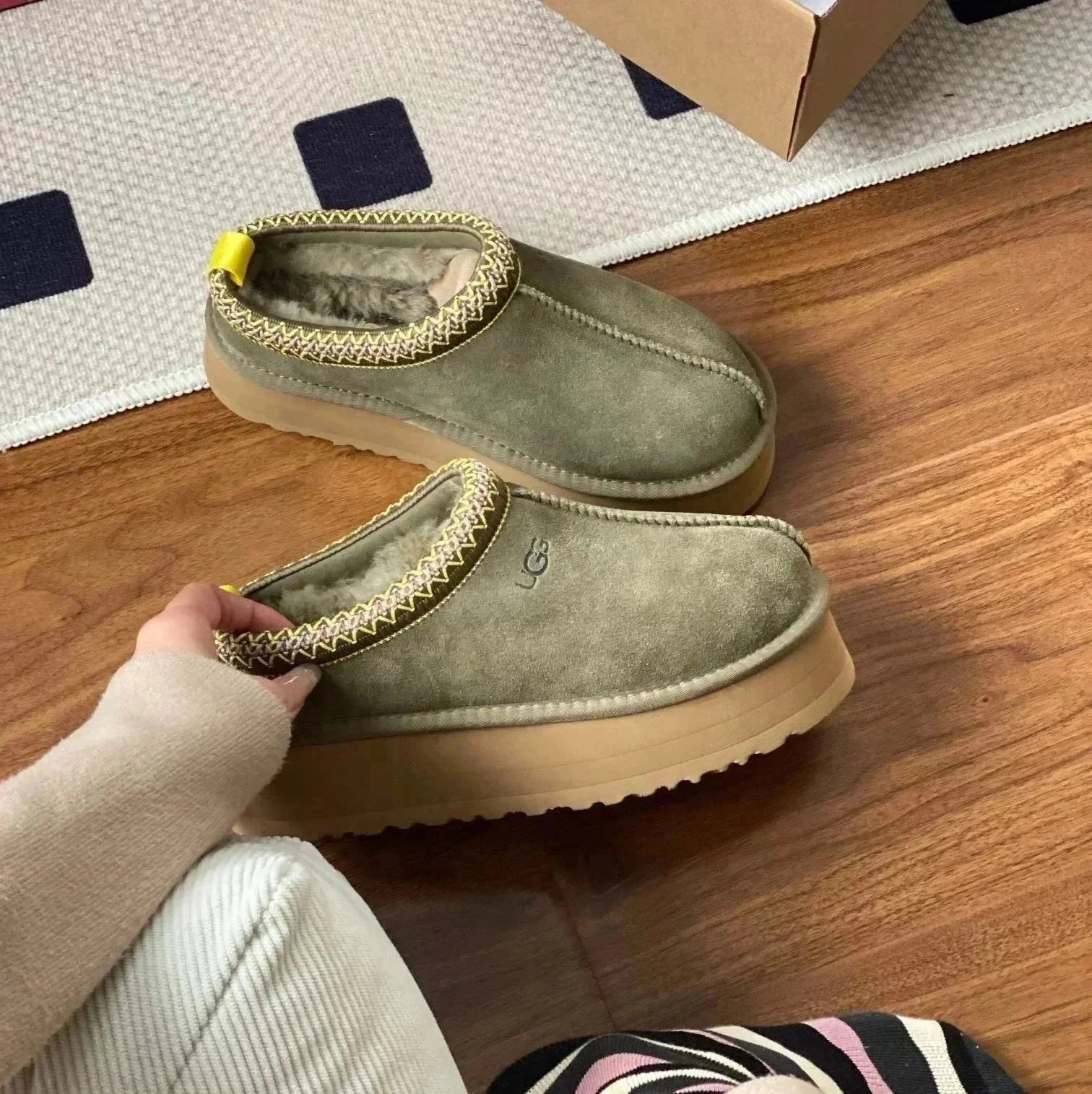 tazz olive green