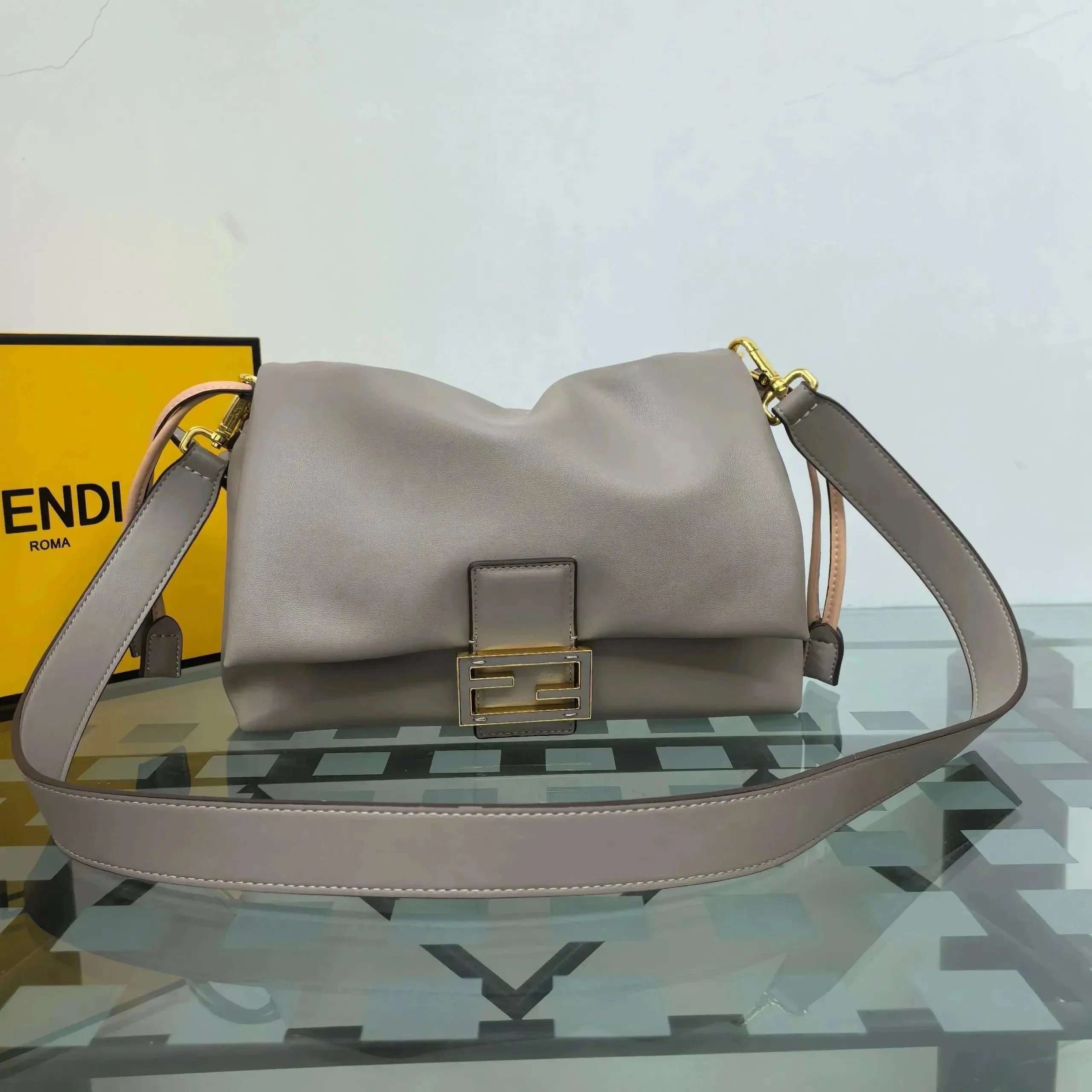 Unbranded Handbags Structured Top-Handle Turn-Lock Handbag — 26.5-18 -8.5