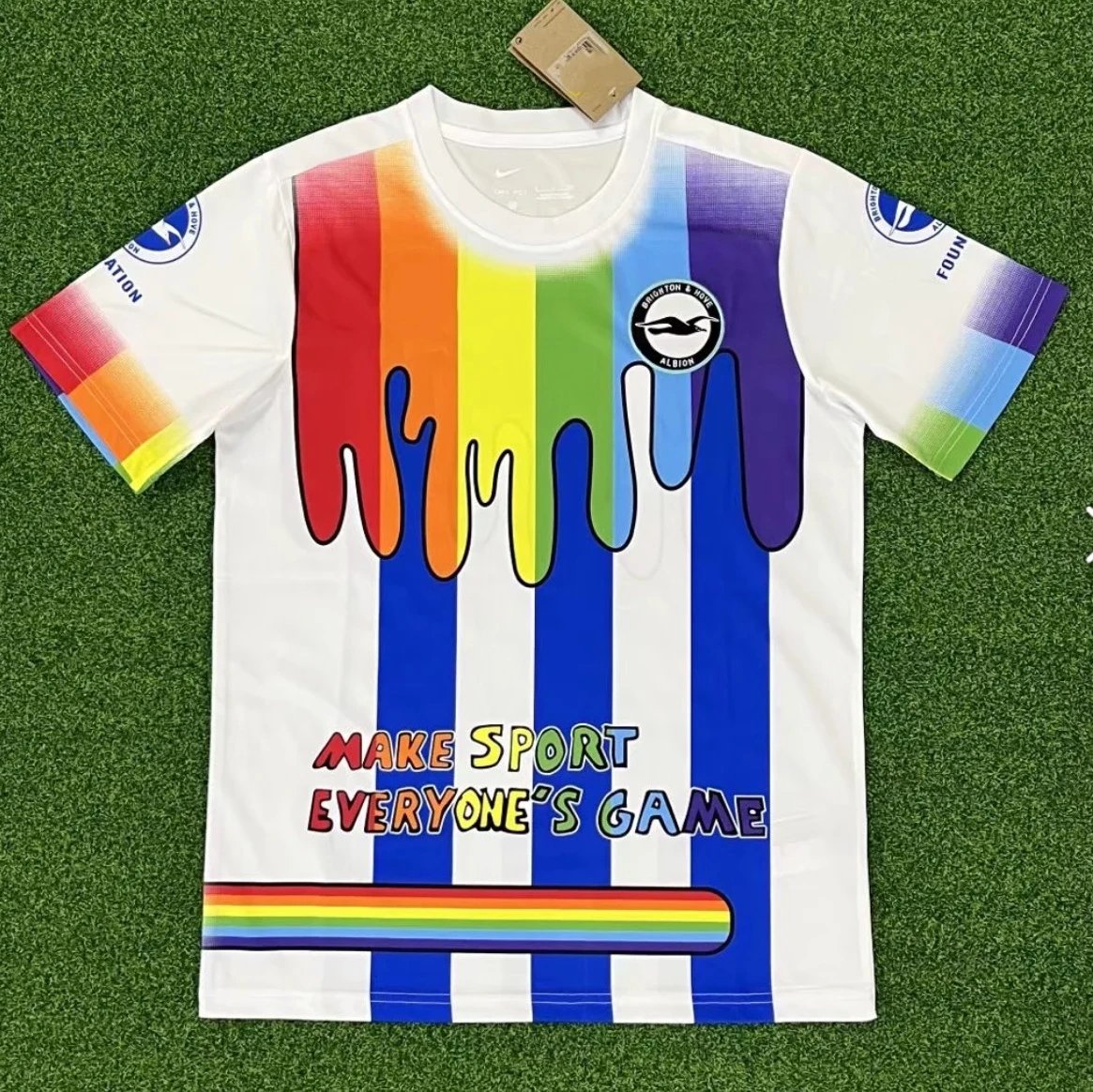 Brighton pre-match training kit