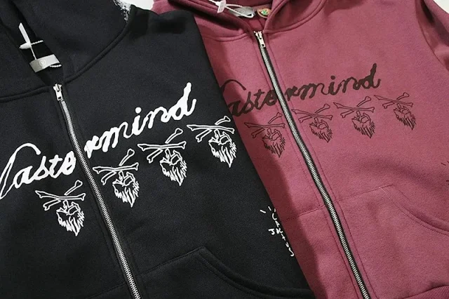 mastermind JAPAN Hoodies & Sweatshirts Zip-Up Hoodie with Skull Back Graphic product detail image 7