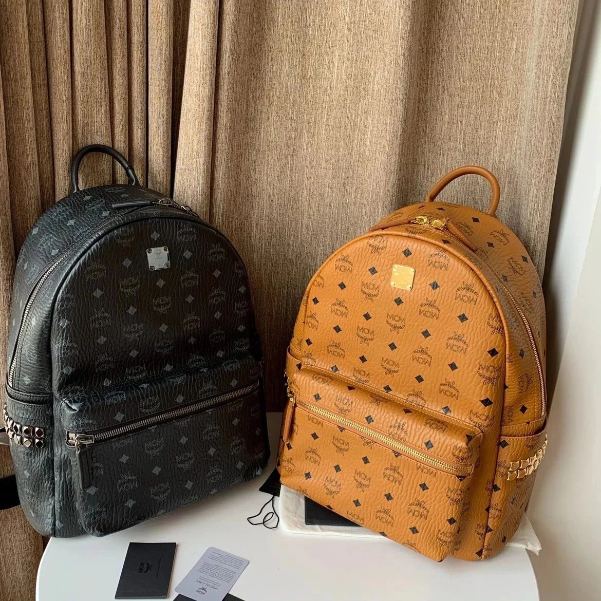 M cm. Backpack 男士双肩背包