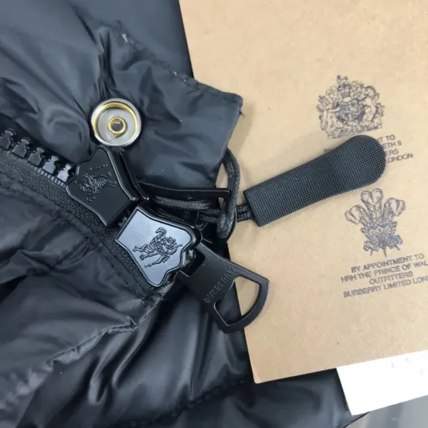Burberry Puffer Jacket Beige Down-Jacket - 9