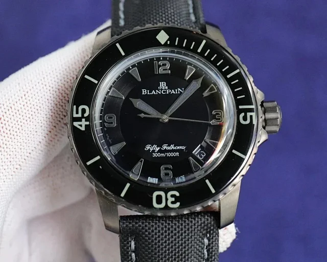 Blancpain Watches Fifty Fathoms Diver Watch product detail image 8