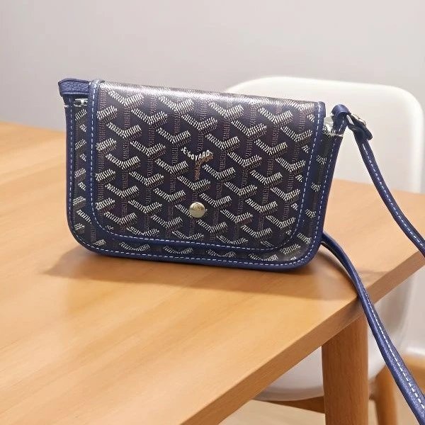 Goyard Saint Louis PM Envelope Crossbody Bag in Chevron Print
