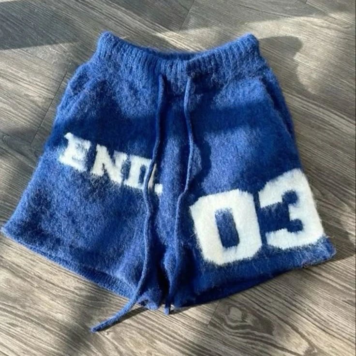END. Fuzzy Knit Pull-on Shorts with 03 Graphic