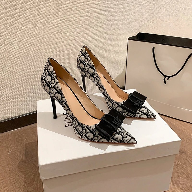 Women Pointed Toe Pumps With Elastic Strap And Bow Detail