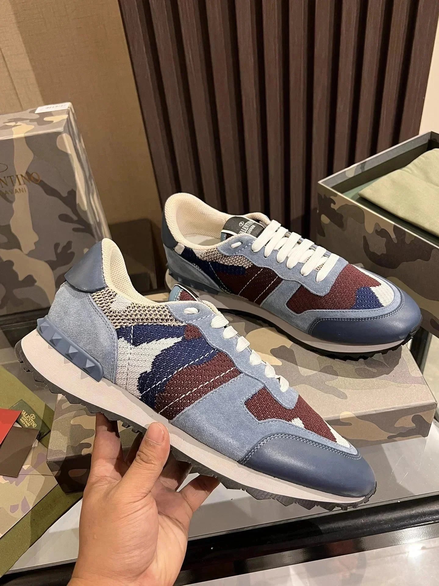 Valentino Rockrunner