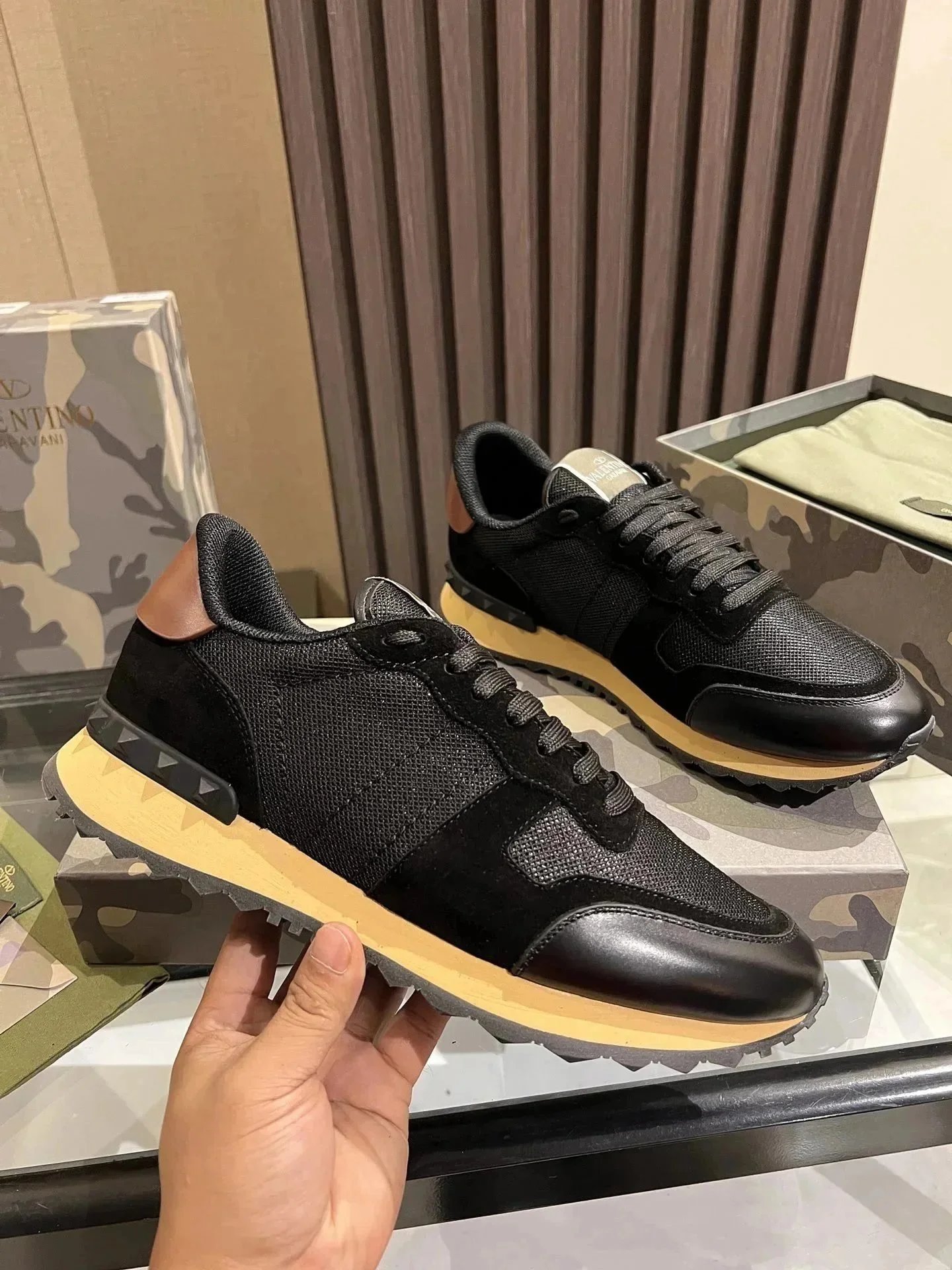 Valentino Rockrunner