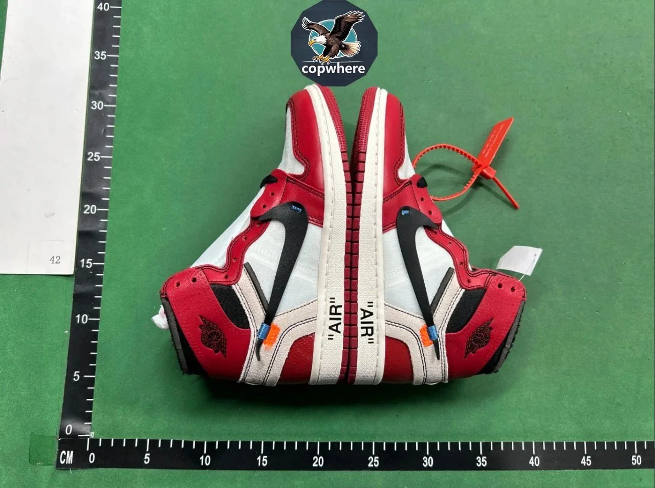 Nike Air Jordan 1 Retro High Og X Off-White 'Chicago' Sneakers