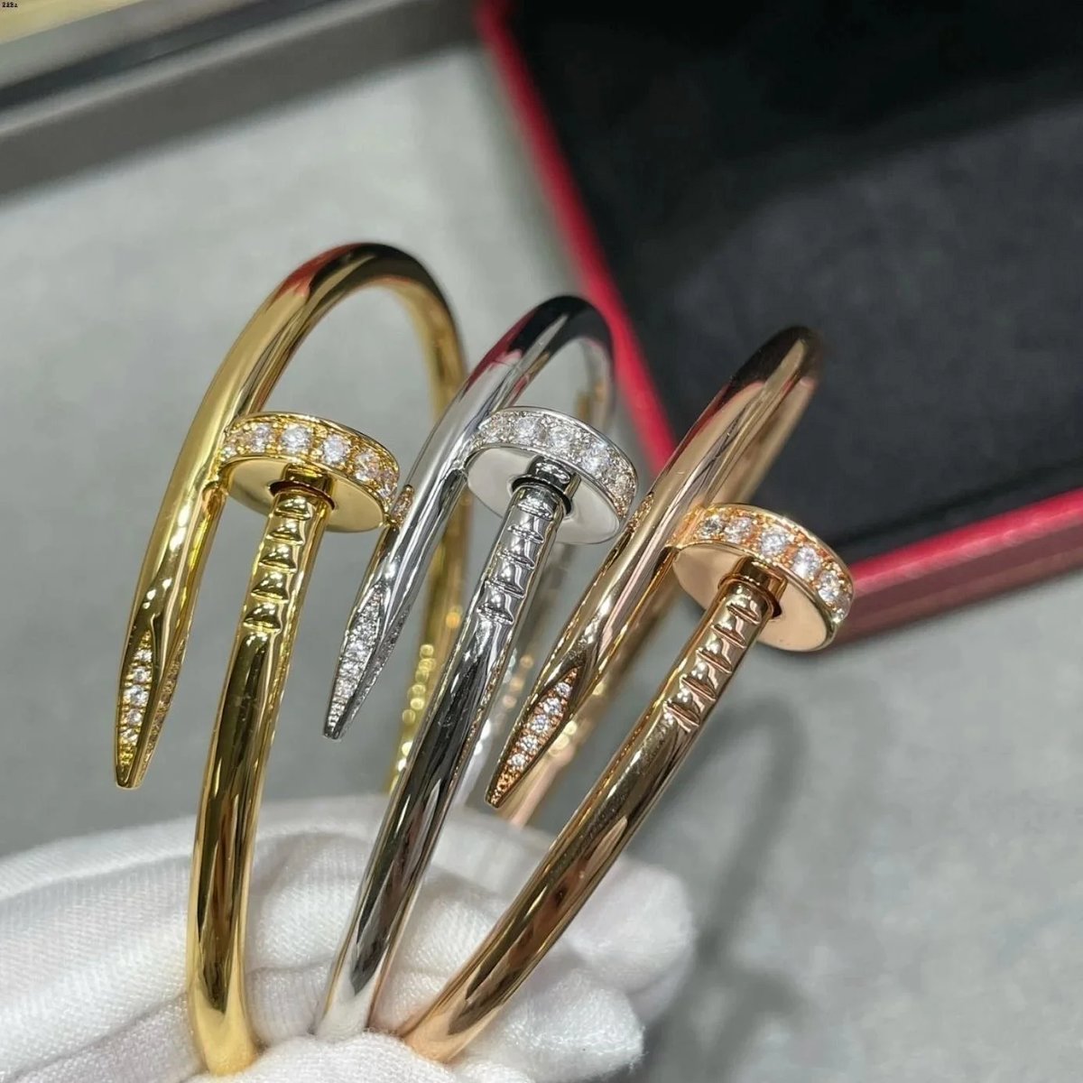 Cartier Juste un Clou Bracelet Rose Gold Paved Diamond Bangle Jewelry Bracelets product detail 2 in Litbuy spreadsheet finds