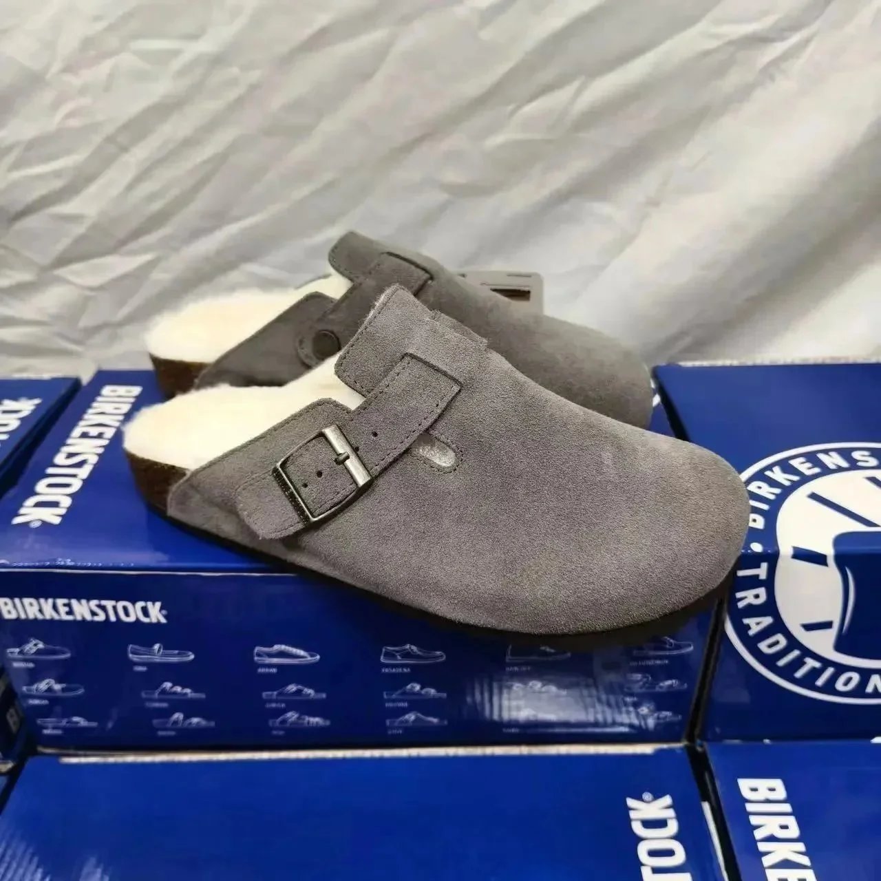 Birkenstock Birkenstock Boston Mules in Deep Grey with Fleece Lining Grey