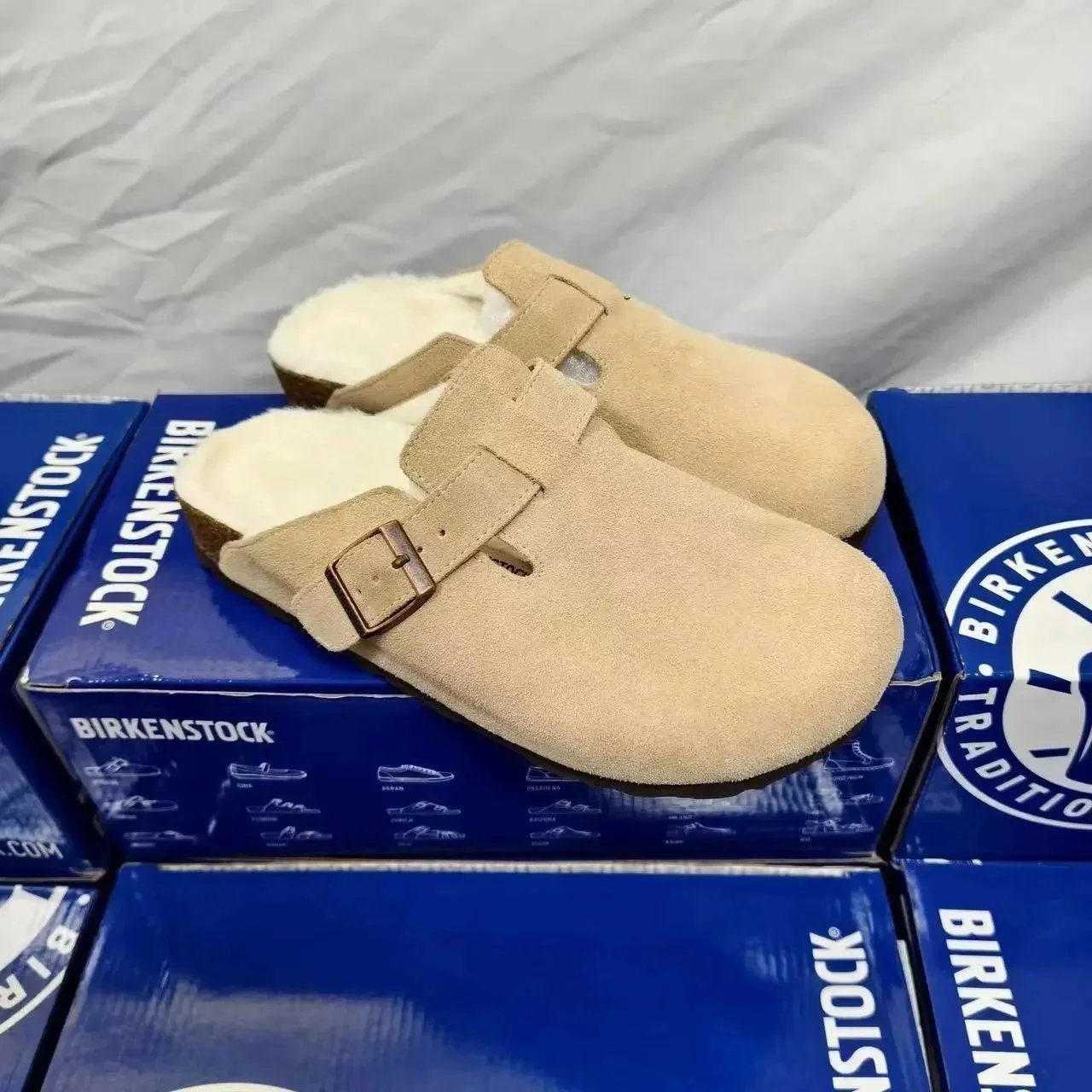 Birkenstock Birkenstock Boston Clogs in Sand Color with Fleece Lining Beige