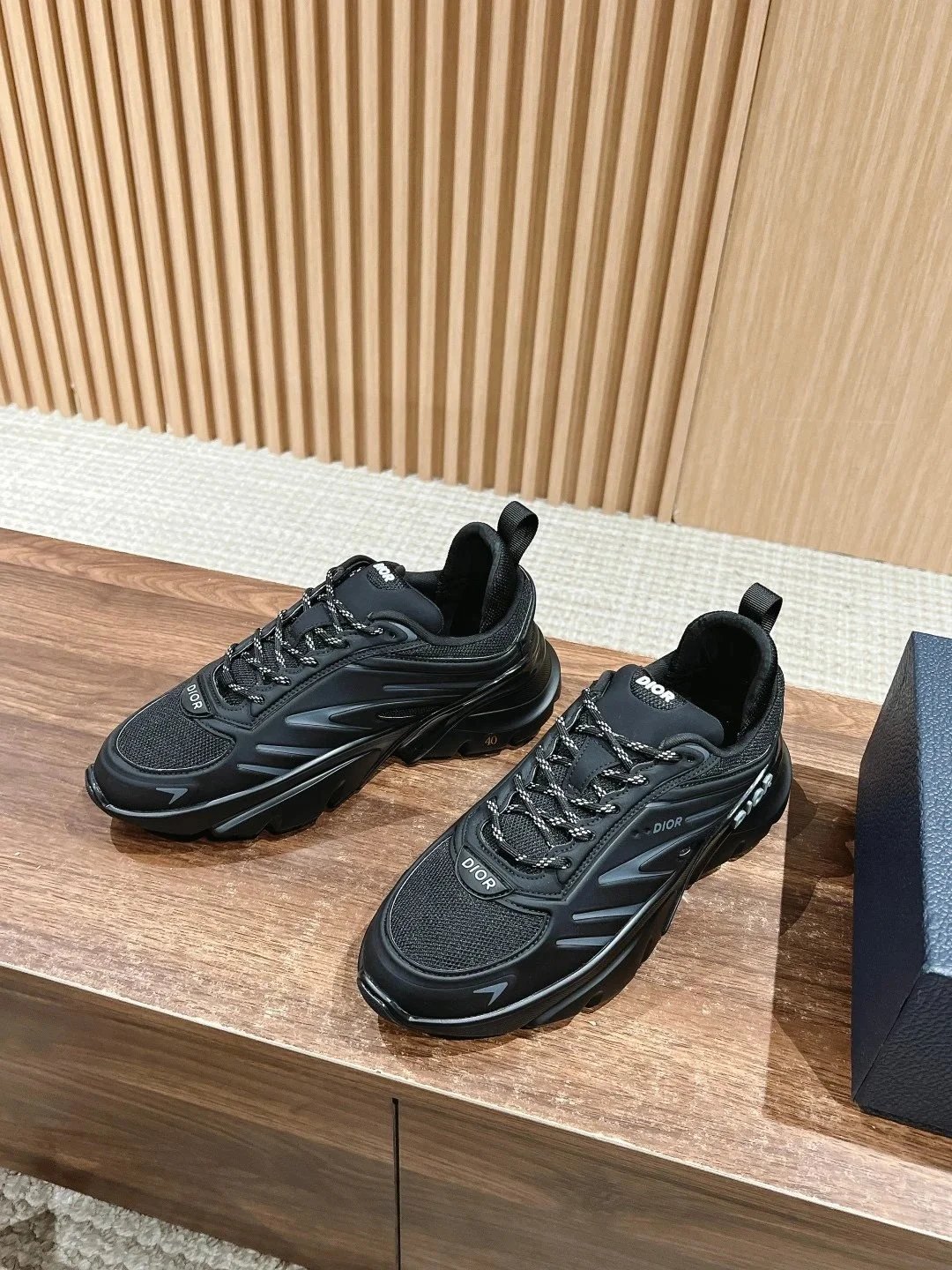 Dior B32 Sneakers