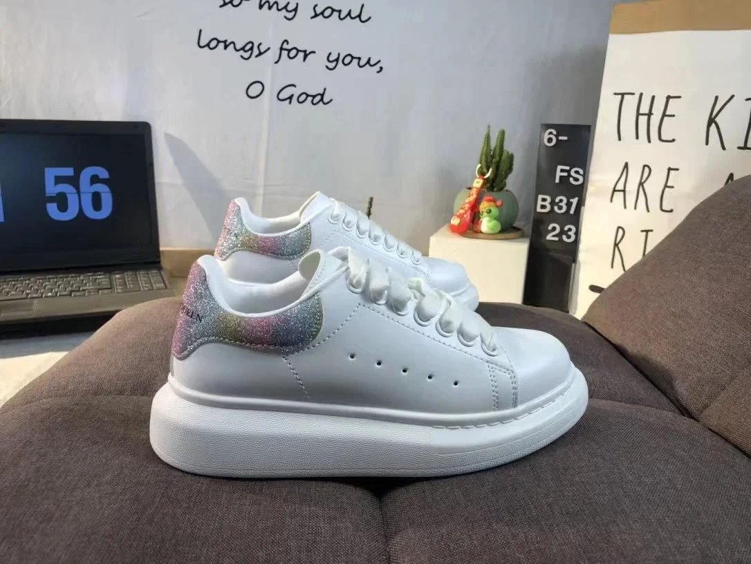 Alexander McQueen Alexander McQueen White Leather Sneakers with Glitter Heel Tab White