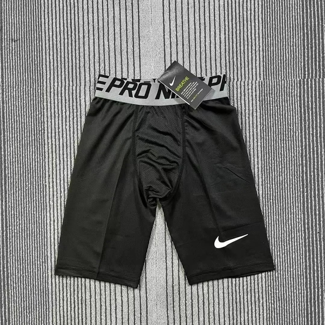 黑色五分紧身裤