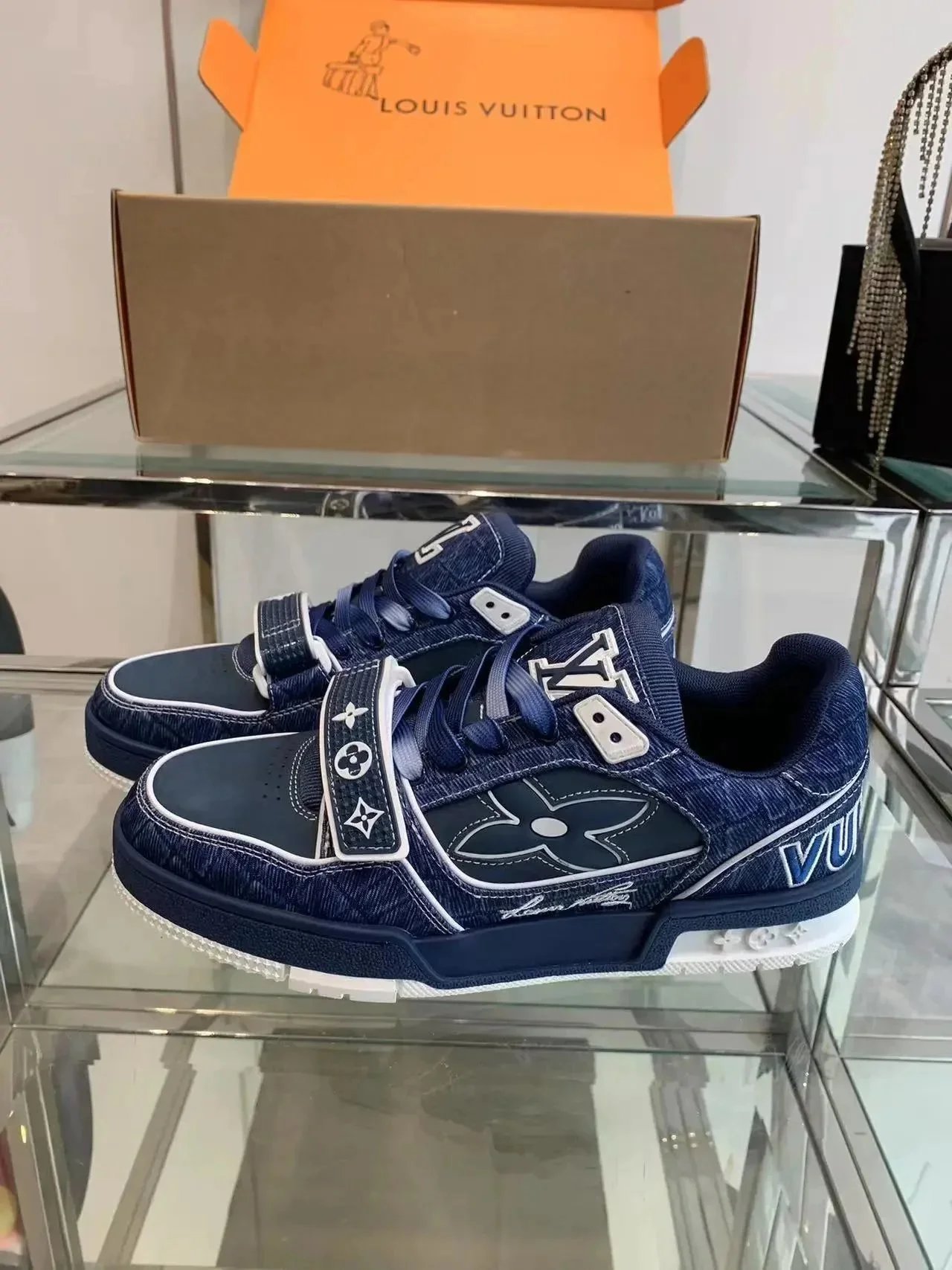 Louis Vuitton Sneakers Mesh Low-Top with Floral Monogram Motif — 21