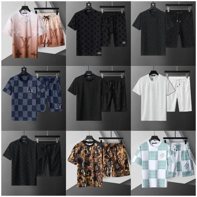 Louis Vuitton Monogram / Damier / Baroque / Checkerboard T-Shirt/Shorts Sets - 002526